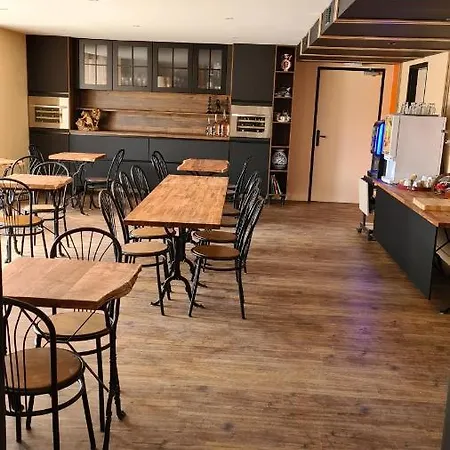 L'etoile Aéroport - A61 Hotel