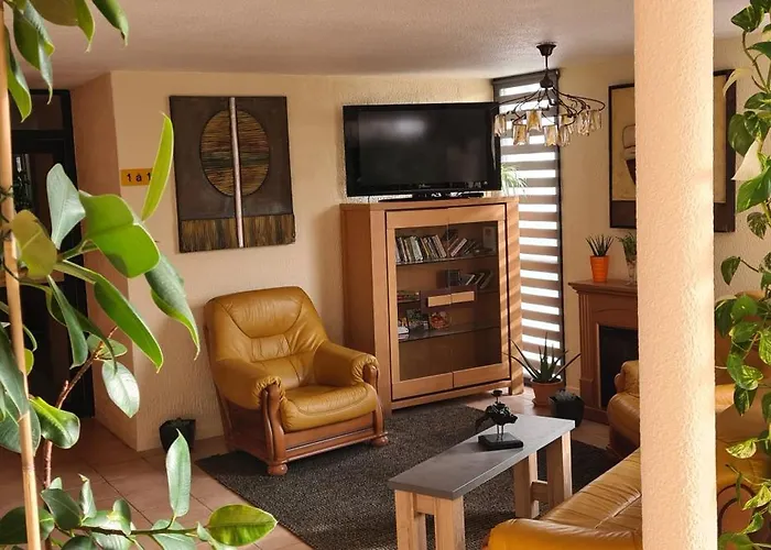 L'etoile Aéroport - A61 2*